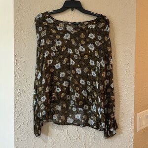 Lucky brand brown v neck floral top